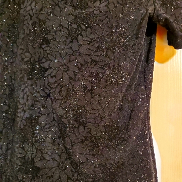 Susan Lawrence black shimmery top - Picture 2 of 8